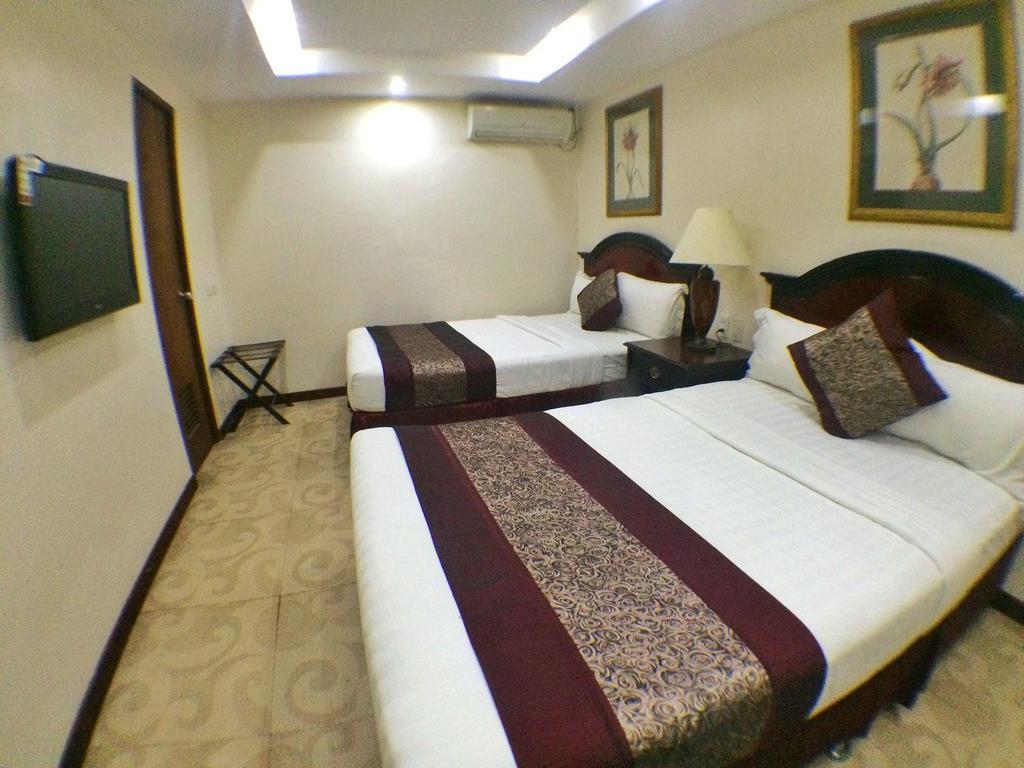 Cindy Kelly Hotel Olongapo Exterior photo